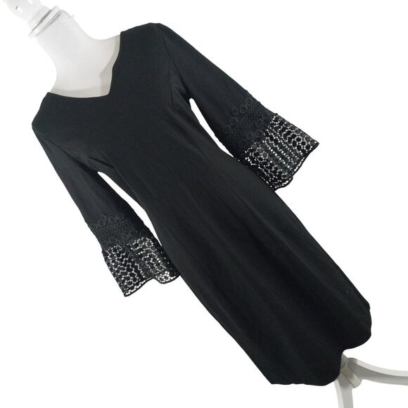 TALBOTS! ELEGANT BLACK KNIT EMBROIDERED BELL SLEEVE CLASSIC SHEATH DRESS! SZ 8 - Picture 1 of 8